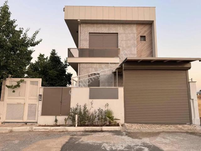 Odabaşında 5+2 Satılık Mimari Tasarıma Sahip Müstakıl Lüx Villa