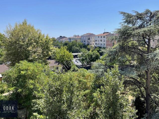 Odak'tan Moda Cem Sokak'ta Asansörlü Geniş Mobilyalı 3+1