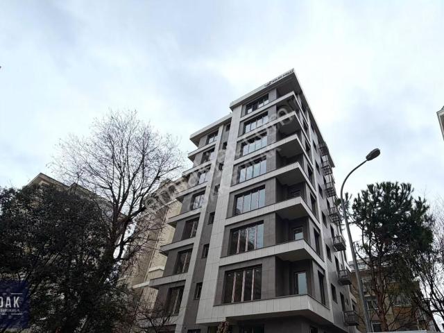 Odak'tan Bağdat Caddesi Alt Paralelinde Sıfır Binada Önü Açık