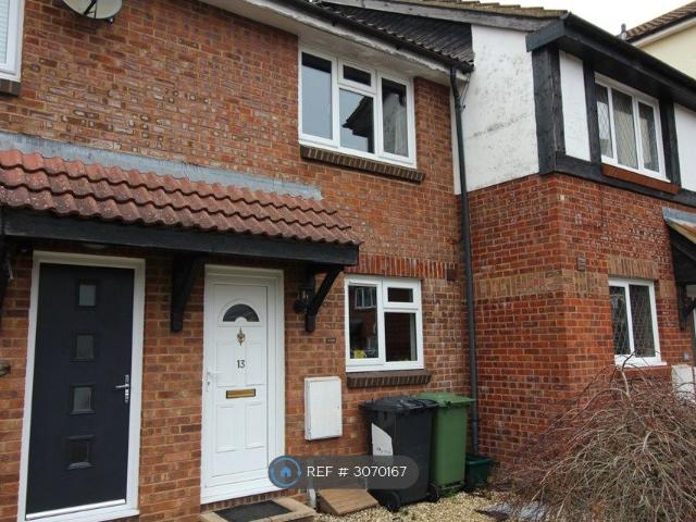 Odette Gardens, Tadley RG26, 2 bed terraced house to rent, £1,400 pcm | PrimeLocation
