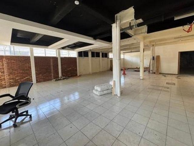 odega Industrial con Oficinas en Renta ? Azcapotzalco | 900 m2