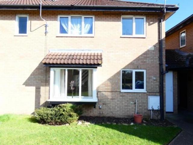 Odell Close, Kempston 2 bed semi detached house to rent £1,150 pcm £265 pw