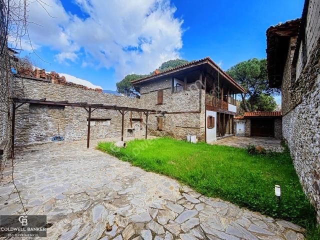 Ödemiş Birgi'de Restore Edilmiş Emsalsiz Satılık Taş Konak
