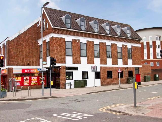 Odeon Parade, High Street, Rickmansworth WD3, 1 bed flat to rent, £1,325 pcm | PrimeLocation