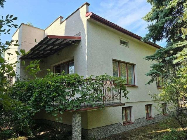 Dom z potencjałem na dużej działce 18 arów, 133 m2