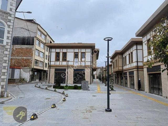 of Gayrimenkul* İlçe Merkezi Ön Çephe 63m2 Kiralık Ofis