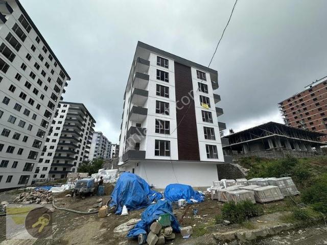 of Gayrimenkul* İlçe Merkezi Konum 80m2 1+1 Satılık Daire