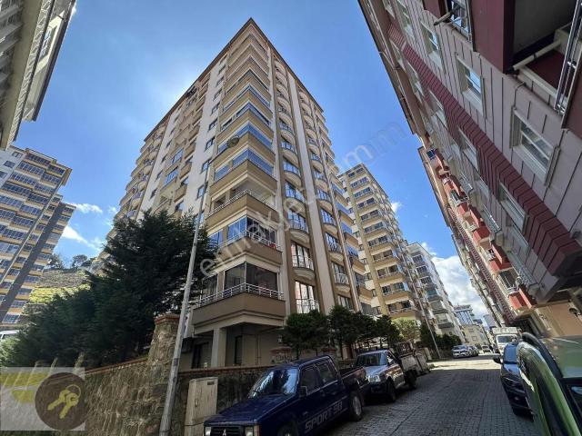 of Gayrimenkul* İlçe Merkezi 160m2 5.kat 3+1 Satılık Daire