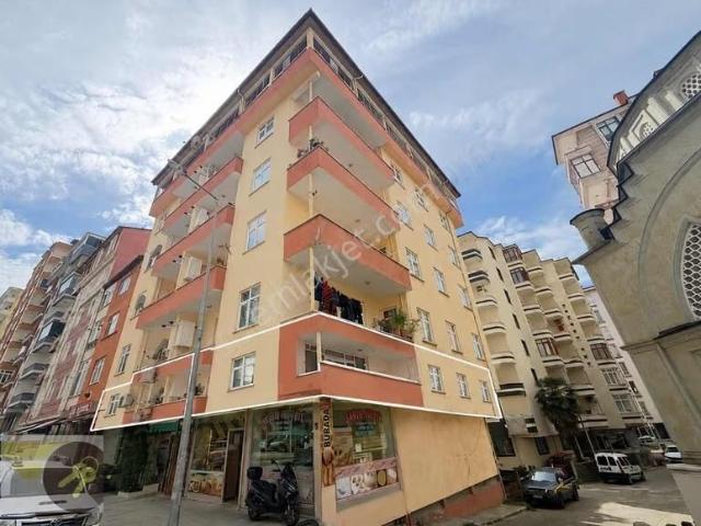 of Gayrimenkul* İrfanlı Mah. Merkez 1.kat 3+1 140m2 Satılık D