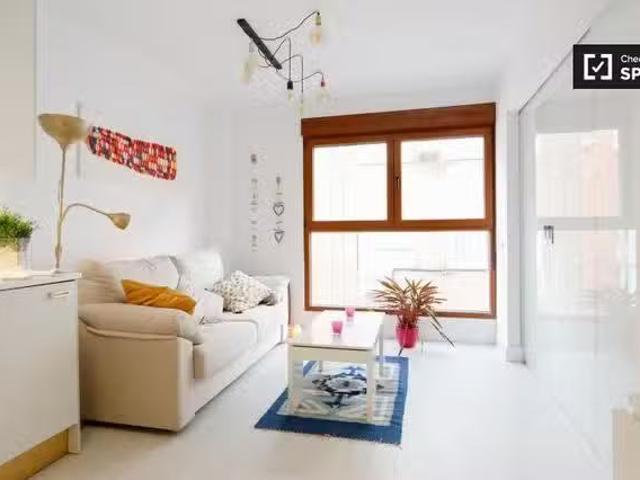 ¡Renta! Apartamento de 1 dormitorio en alquiler en Valdeaceder.