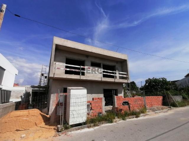 OFERTA DA ESCRITURA | Moradia T4 | Piscina | Em construção | Fernão Ferro