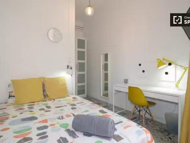 Bonito Elegante habitación en alquiler en Gràcia, Barcelona