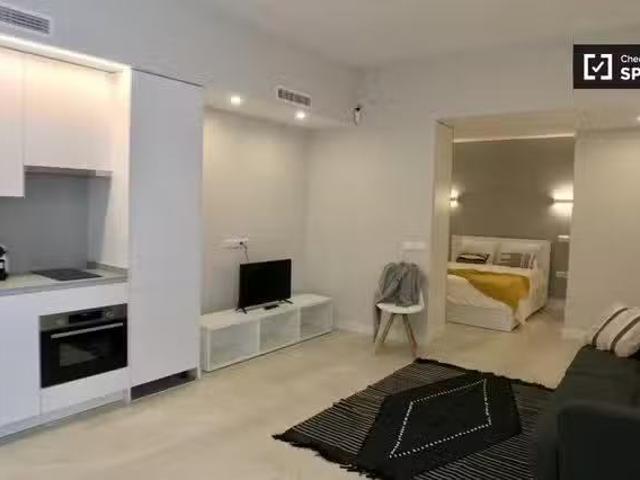 Encantador Estudio en alquiler en Cuatro Caminos, Madrid