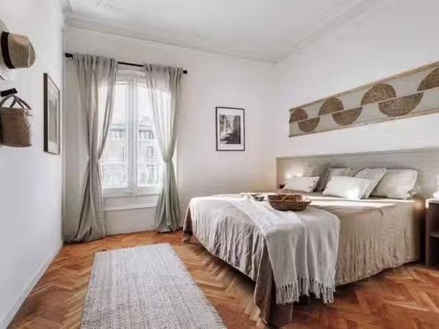 ¡Oferta! Habitación en 54, L'Eixample, 08010 Barcelona, Spain