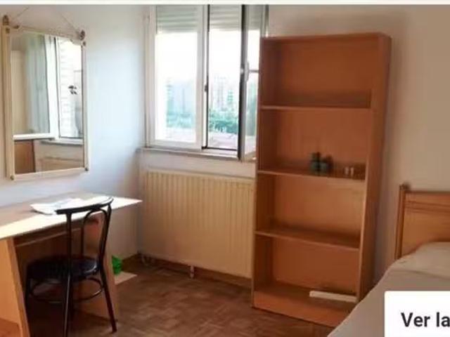 Acogedor Habitación en 112 Calle de Camarena
