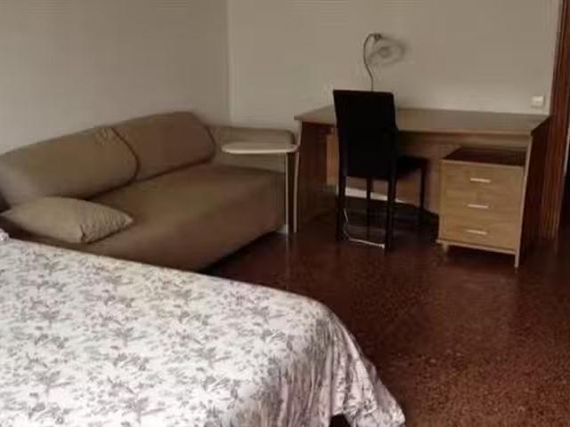 Barato Habitación en 24 Passeig del President Josep Tarradellas