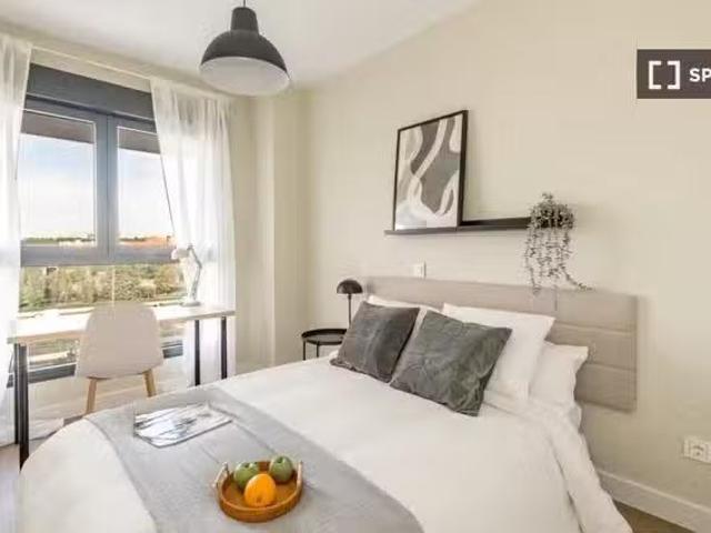 Encantador Habitación en alquiler en Almendrales, Madrid