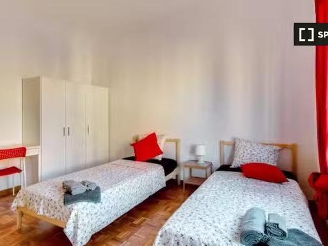 Bonito Habitación en apartamento de 10 habitaciones en el Eixa.