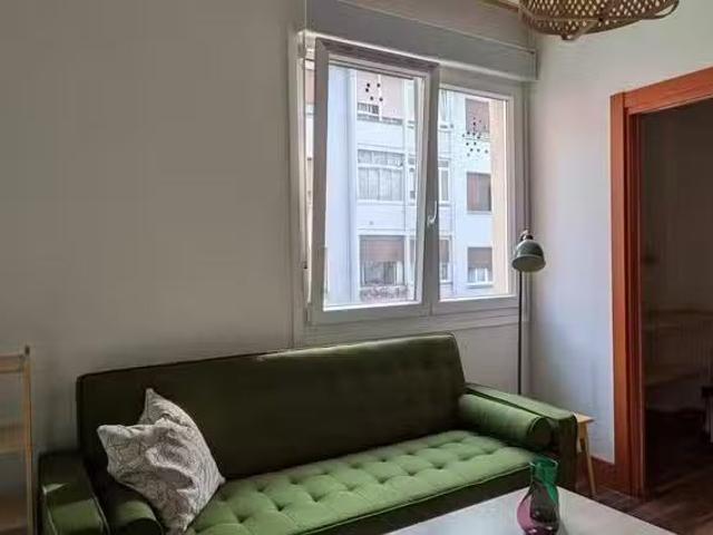 ¡Oferta! Habitación en Arno Mendia kalea, Uribarri