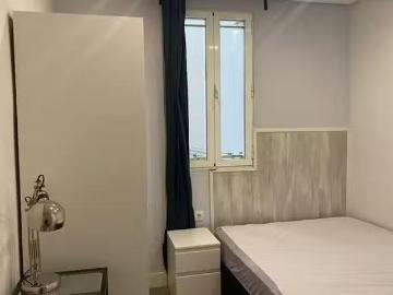 Encantador Habitación en Avenida de la Ciudad de Barcelona, Pa.