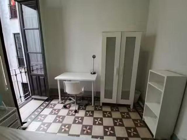 Nuevo Habitación en Calle Beaterio del Santísimo, Centro Sagra.