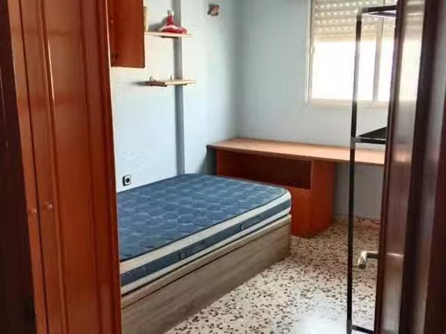 Acogedor Habitación en Calle Brasil, Los Dolores