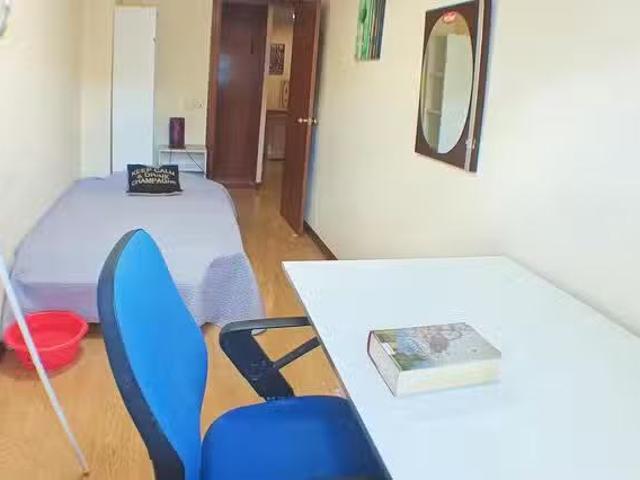 ¡Recién llegado! Habitación en Calle Cjal. Francisco José Jimé.