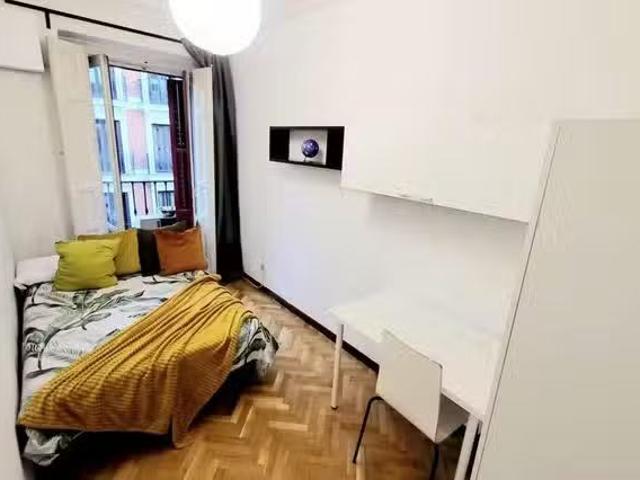 Único Habitación en Calle de Toledo, Palacio