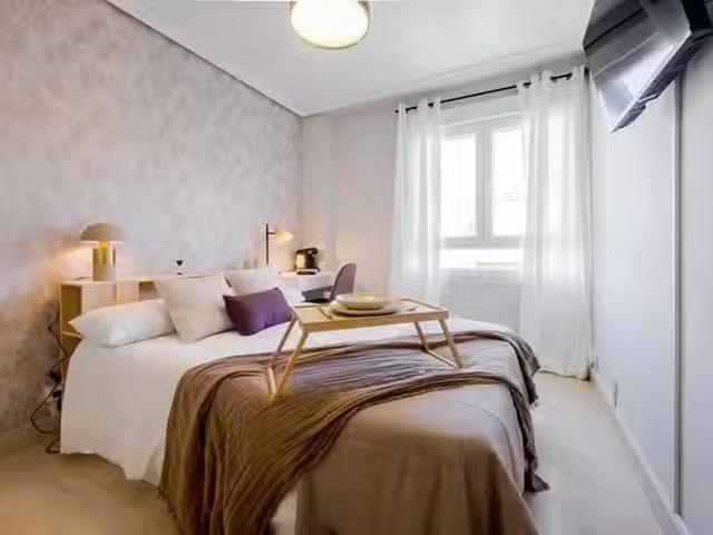 ¡Recién llegado! Habitación en Calle de el Algabeño, Hortaleza