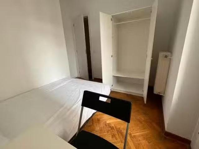 Encantador Habitación en Calle de Grafal, Palacio