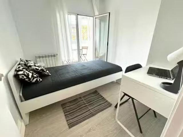 Encantador Habitación en Calle de Isidro Fernández, Valverde