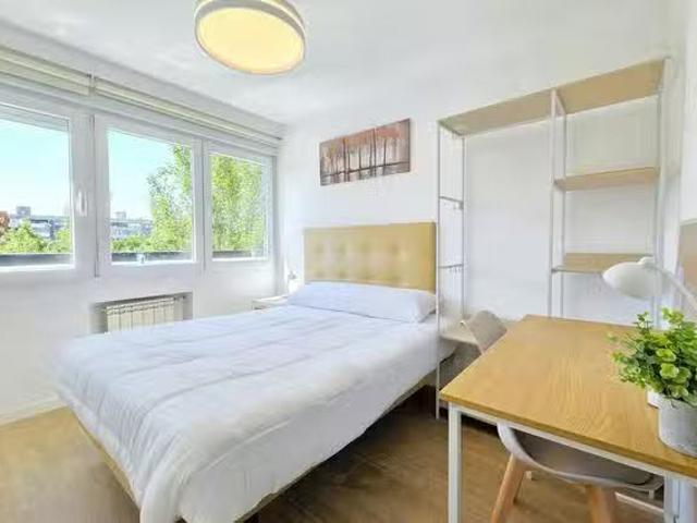 Acogedor Habitación en Calle de Italia