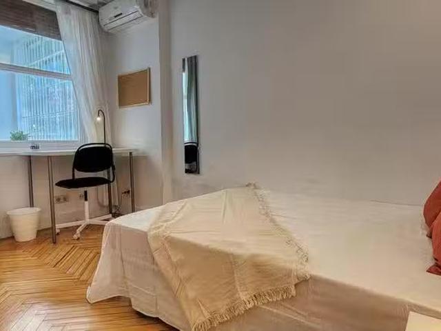 Único Habitación en Calle de Miguel Ángel