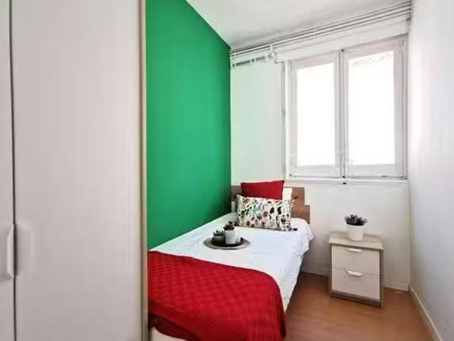 ¡Recién llegado! Habitación en Calle de Redondilla, Palacio