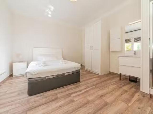 ¡Oferta! Habitación en Calle del Alcalde Sáinz de Baranda, Ibiza