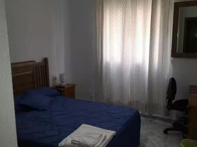 Encantador Habitación en Calle Diego de Almaguer