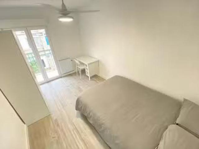 Nuevo Habitación en Calle Encarnación Oviol