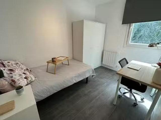 Bonito Habitación en Calle Illescas, Aluche