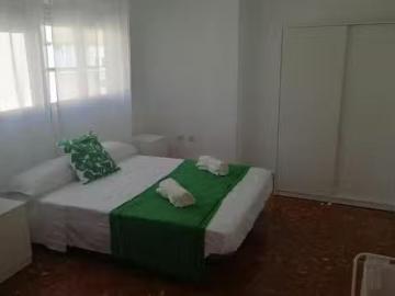 Nuevo Habitación en Calle Juan de la Encina