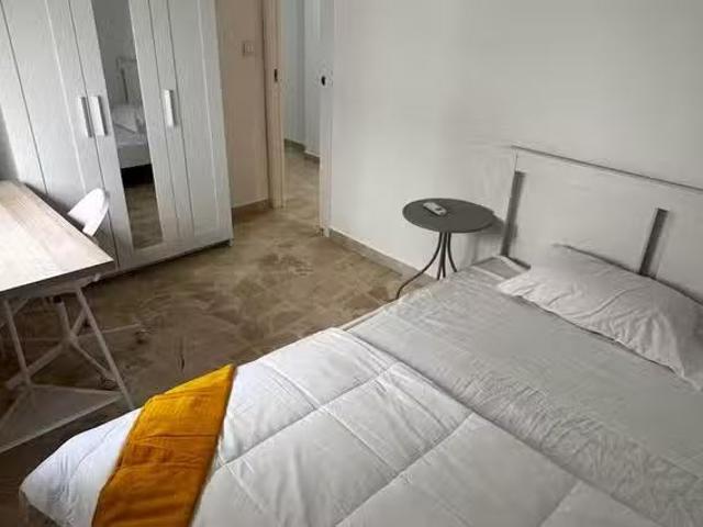 Barato Habitación en Calle Juanito Valderrama