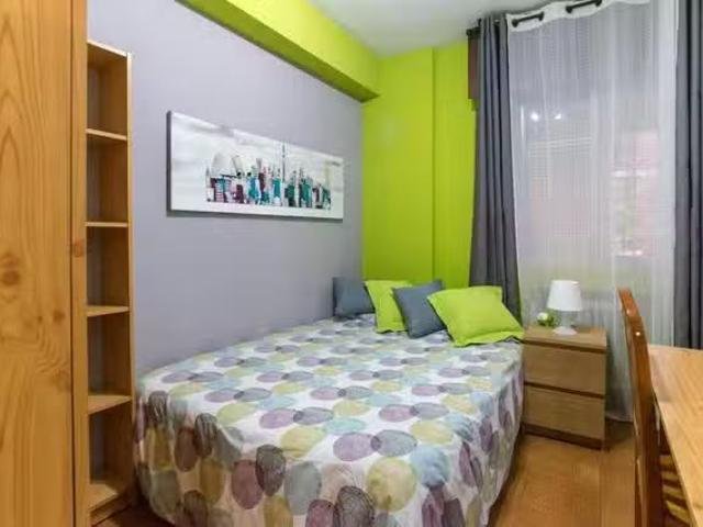 Encantador Habitación en Calle Murillo, Junta Municipal 1