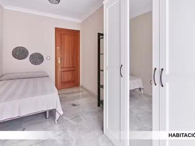 Bonito Habitación en Calle Orfebre Domínguez Vázquez