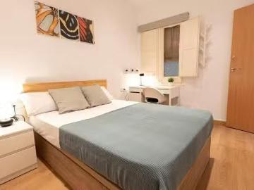Único Habitación en Carrer d'Occident