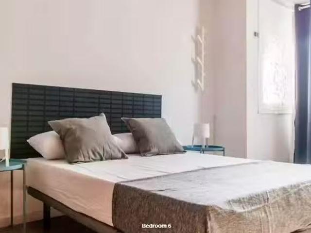 Único Habitación en Carrer de Ciril Amorós