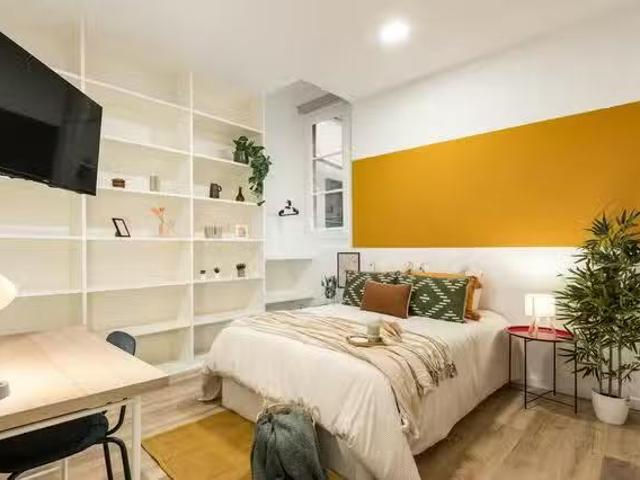 ¡Oferta! Habitación en Carrer de Bailèn, Eixample