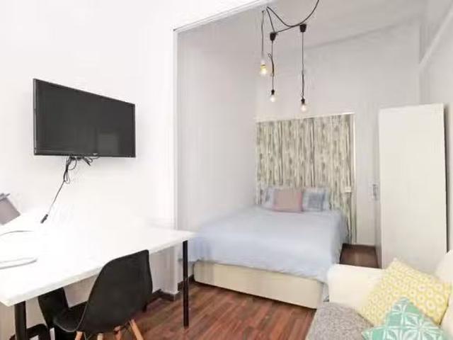 ¡Renta! Habitación en Carrer de la Riera de Sant Miquel