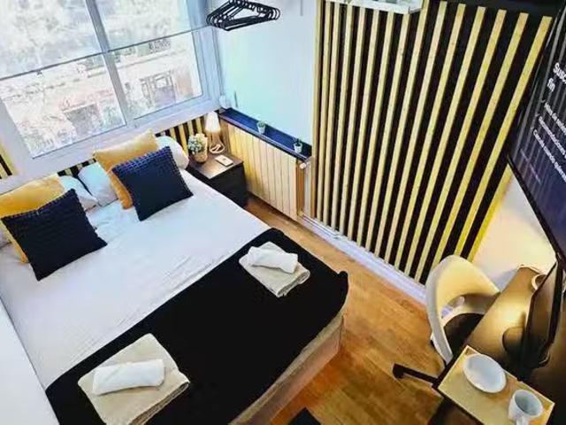 Encantador Habitación en Carrer de las Navas de Tolosa, Navas