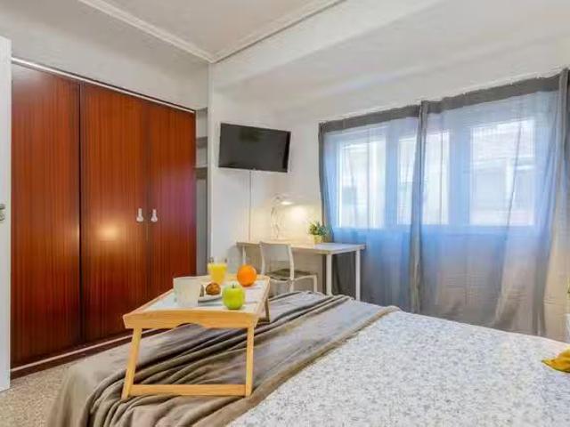 ¡Oferta! Habitación en Carrer de Sant Pius X, Jesús
