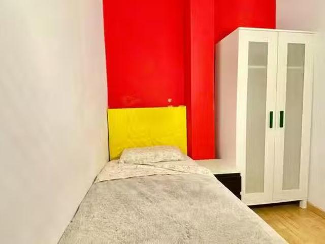 Acogedor Habitación en Carrer del Consell de Cent, L'Eixample