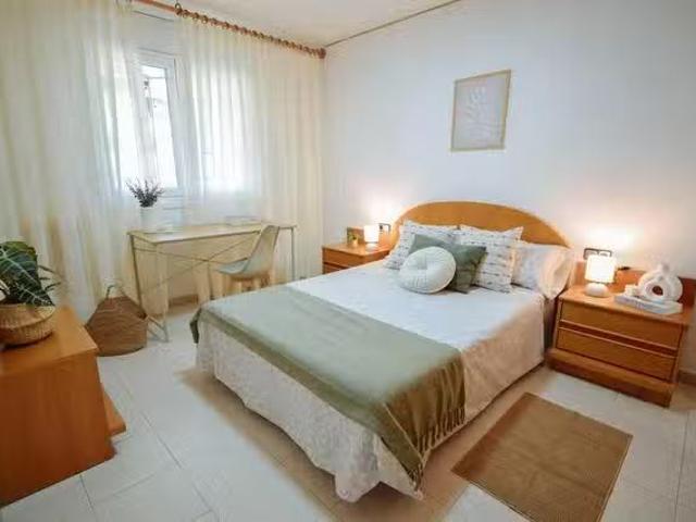 ¡En alquiler! Habitación en Carrer del Riu Ebre